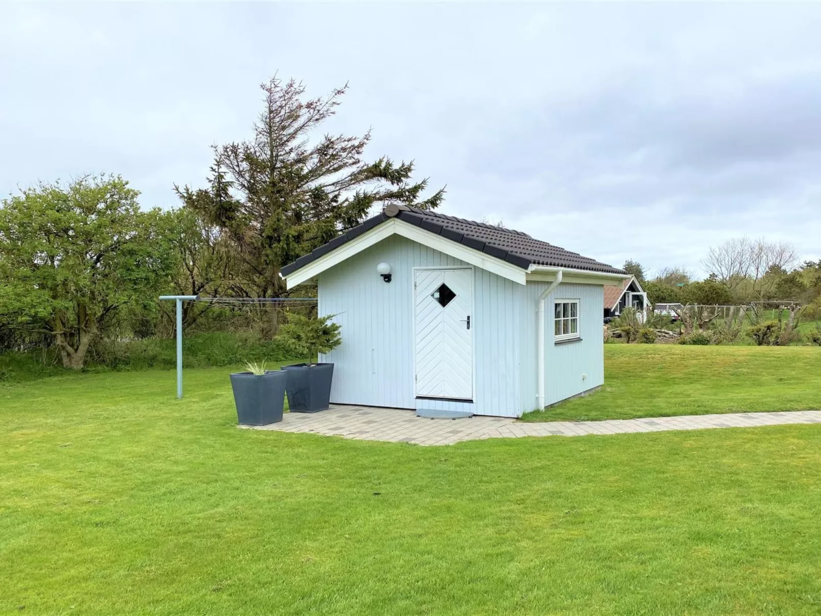 "Svenn" - 400m from the sea