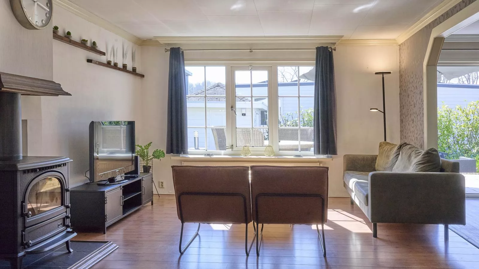 T Kaatsheuveltje 2-Living room