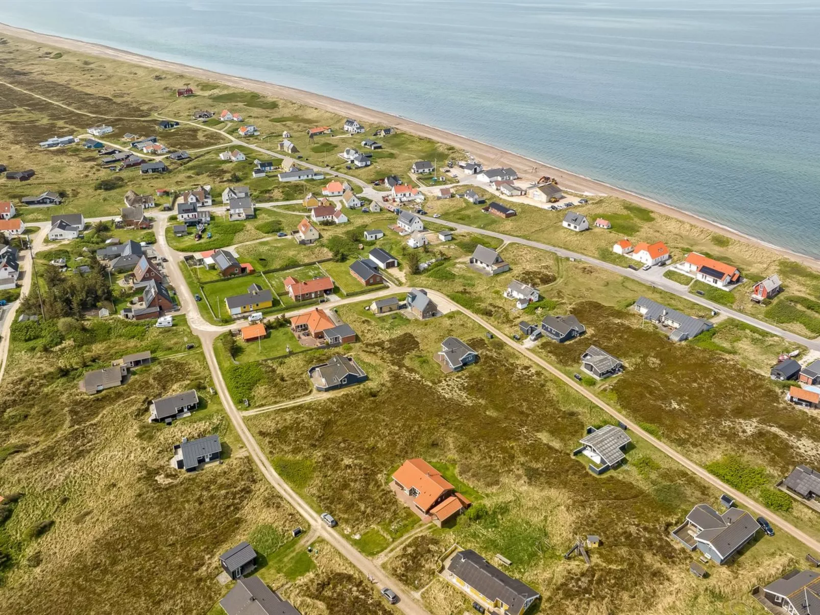 "Hughe" - 200m from the sea