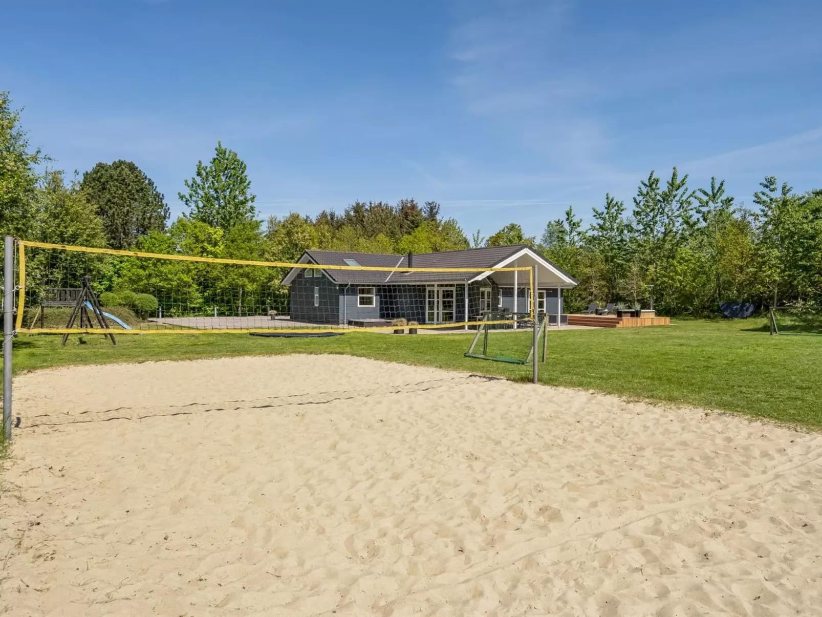 "Ahto" - 600m to the fjord