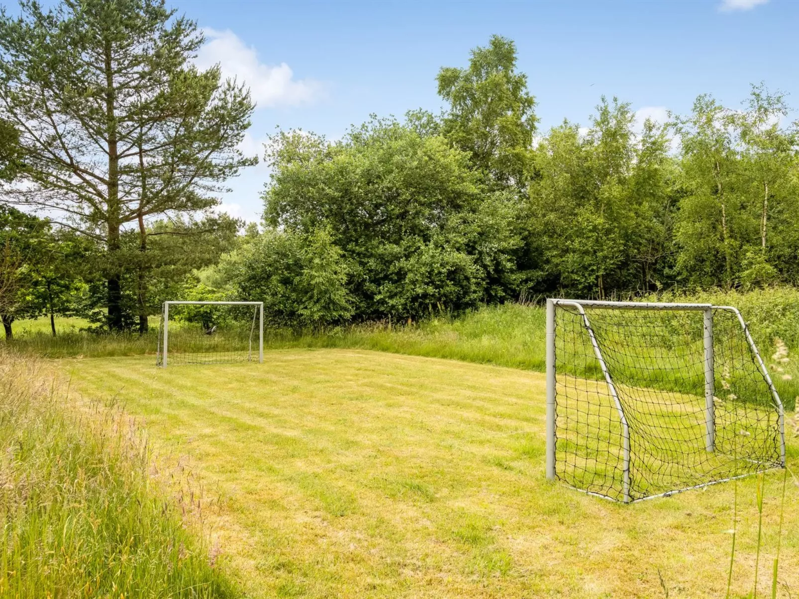 "Ara" - 1.4km from the sea