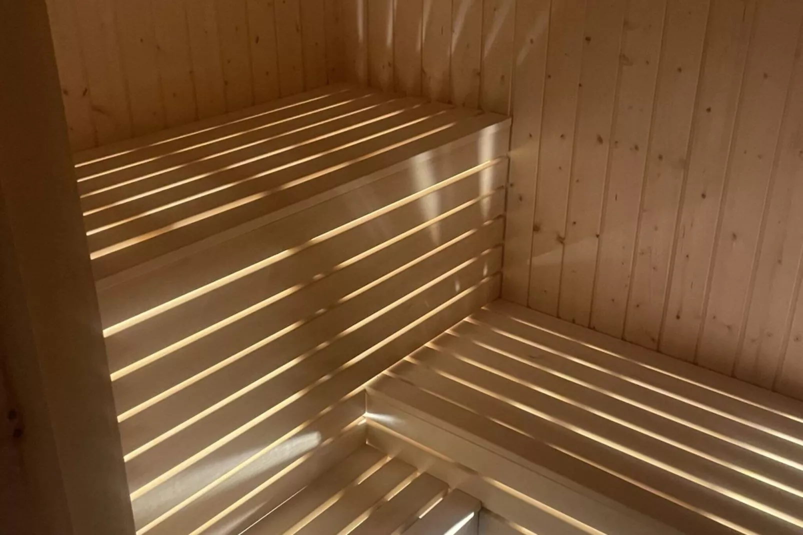 10 person holiday home in SYSSLEBÄCK-By Traum-Sauna