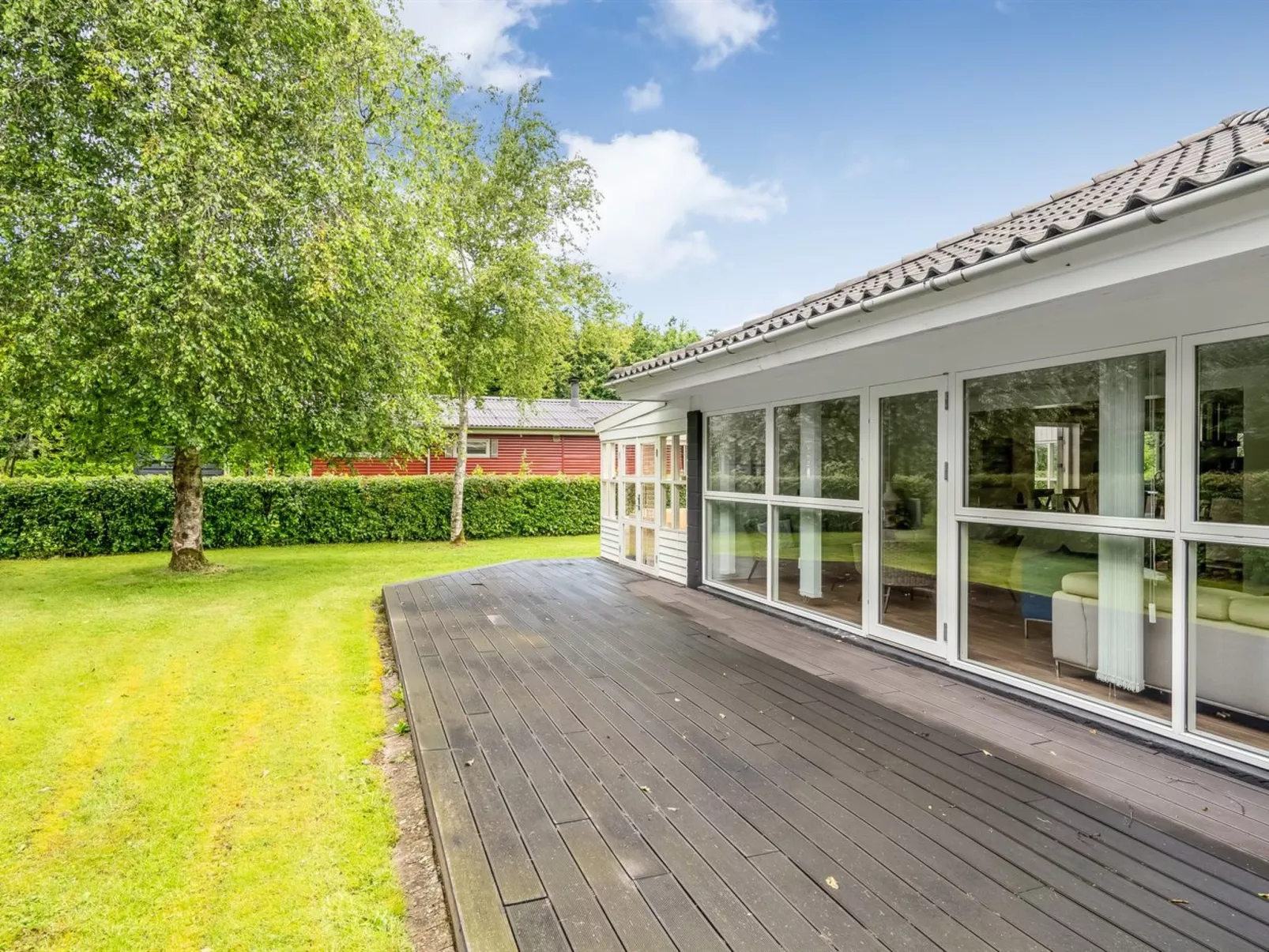 "Lyra" - 500m to the fjord