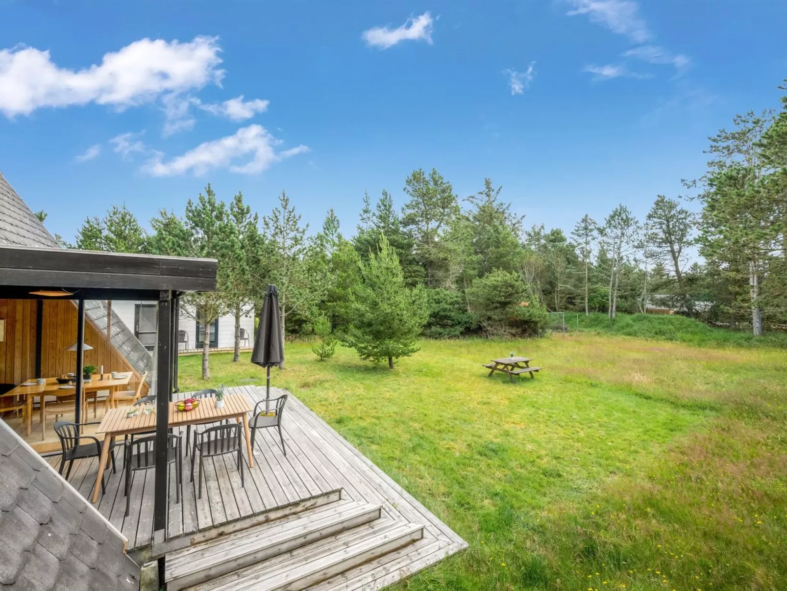 "Peta" - 1.6km from the sea