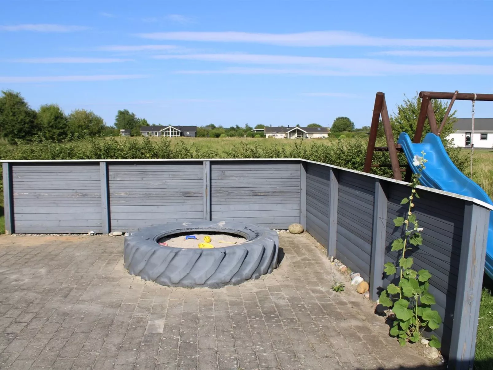 "Edzard" - 800m from the sea