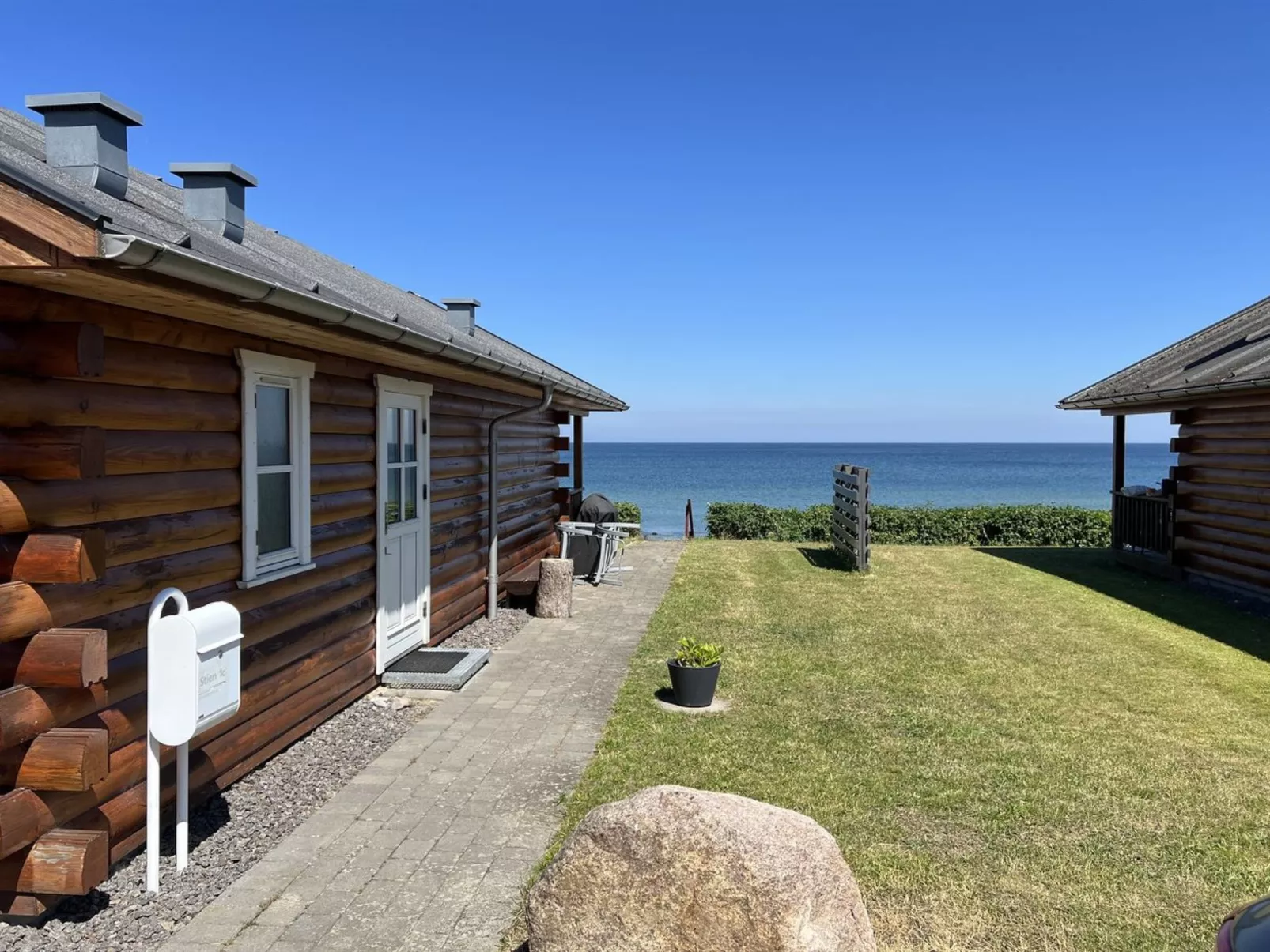 "Stille" - 10m from the sea-Outside