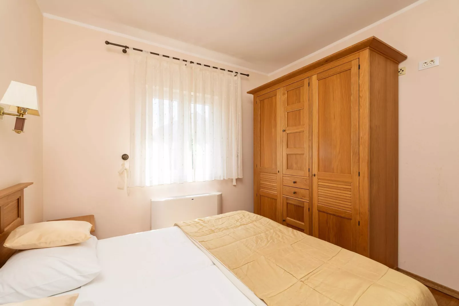 Villa Alegria Cavtat - Two Bedroom Apartment with Balcony and Sea View (Apartment B)-Bedroom