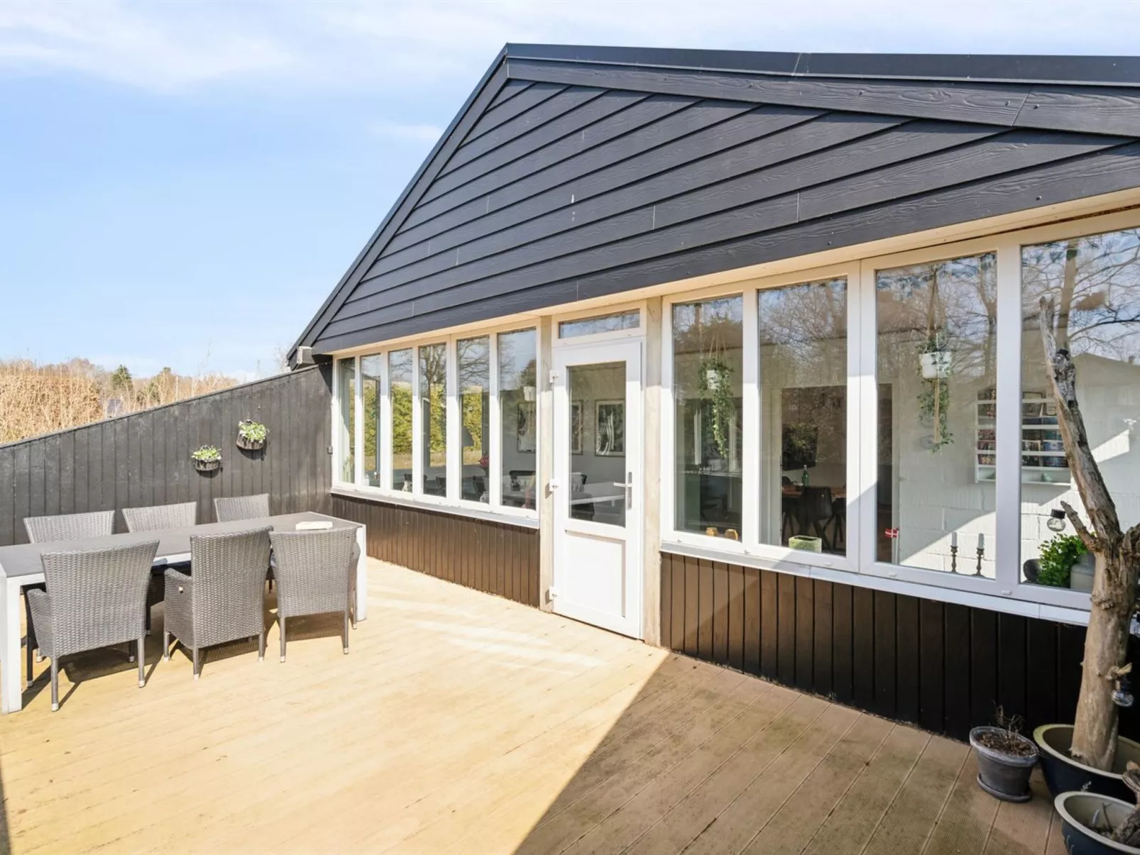 "Vemund" - 500m from the sea