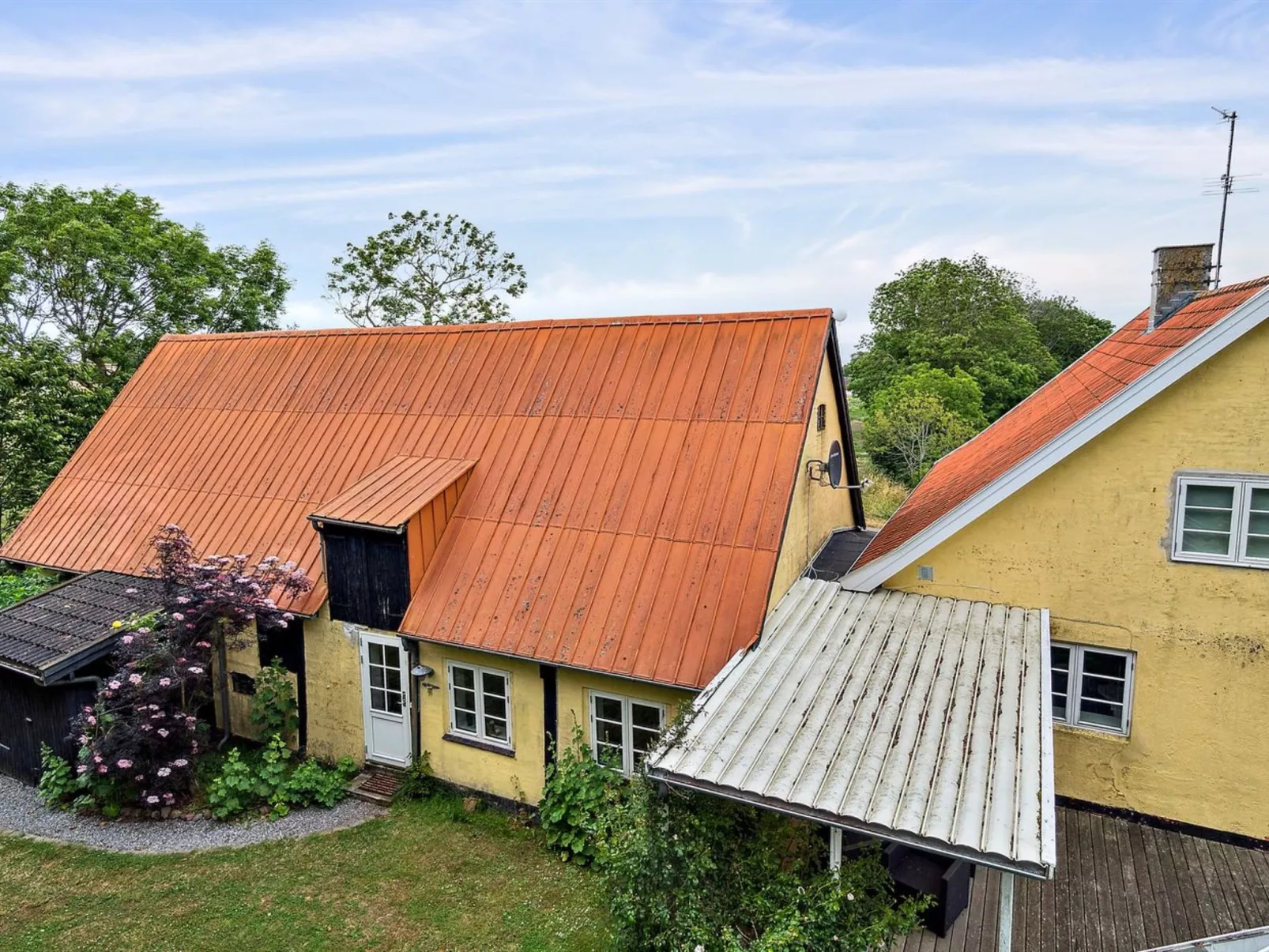 "Ejna" - 400m from the sea