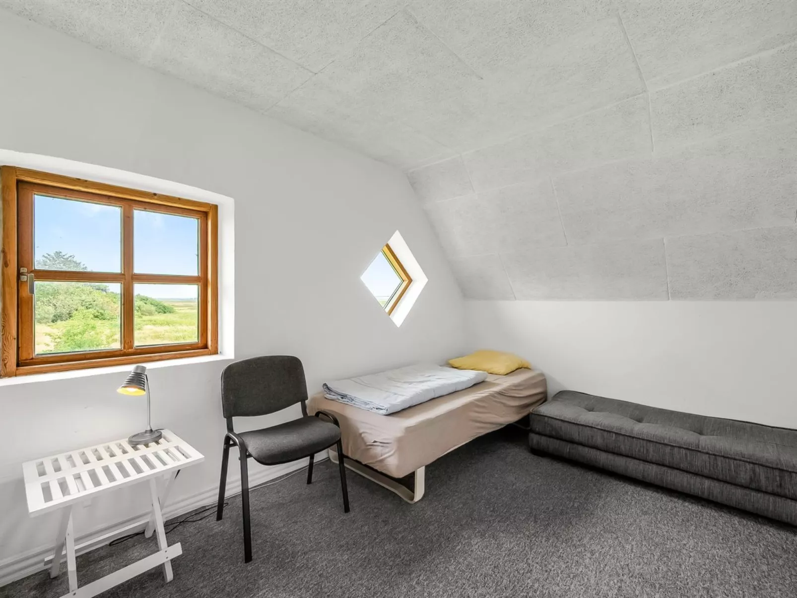 "Darleen" - 850m to the fjord-Drinnen