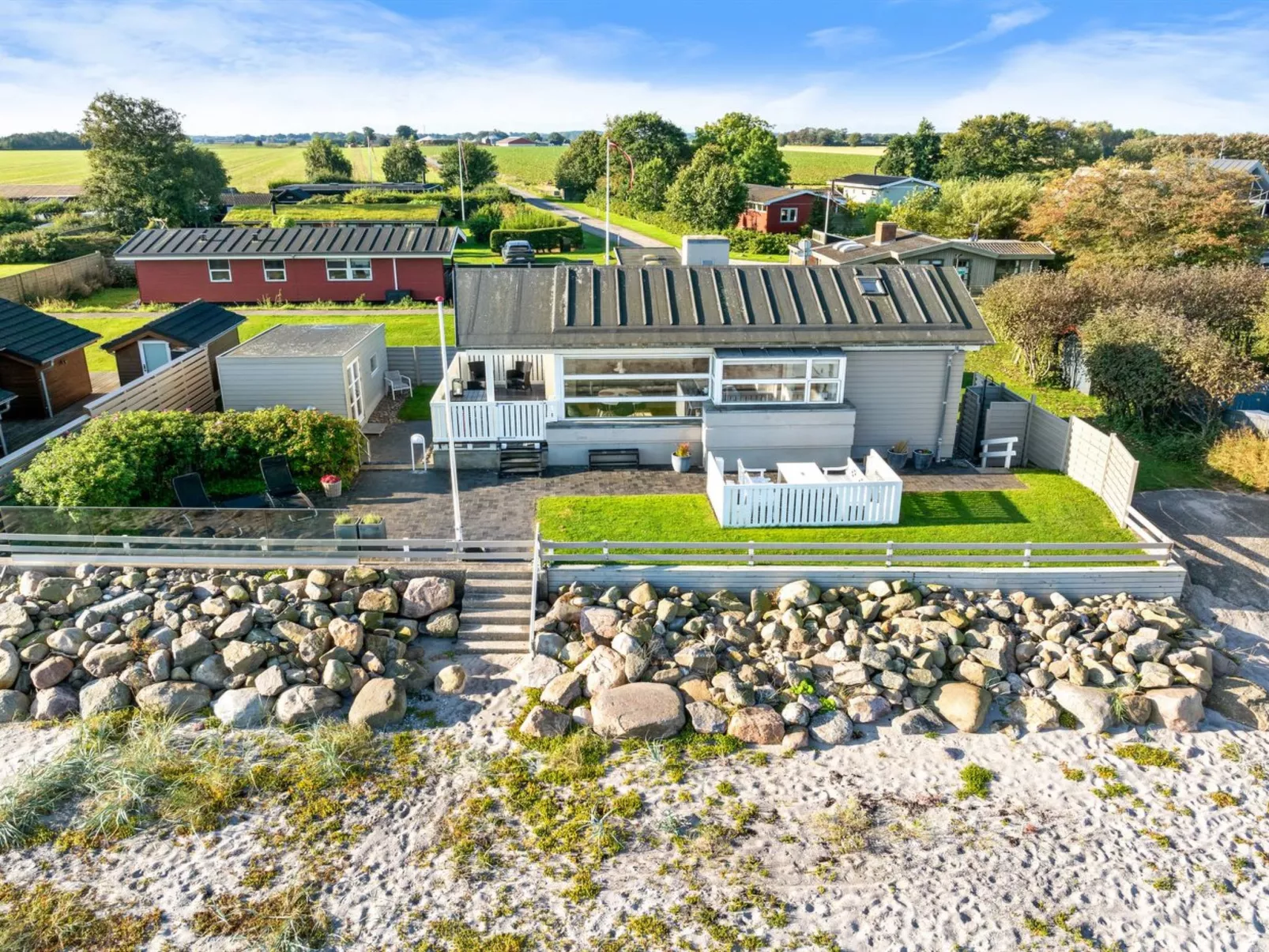 "Diderik" - 5m from the sea