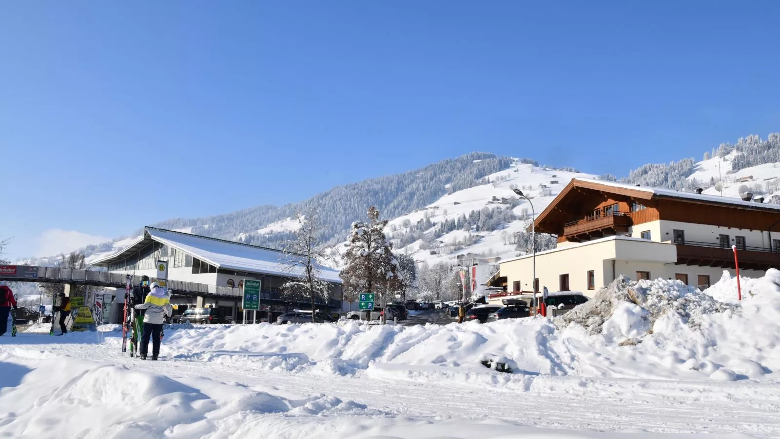 Next to the ski lift A 4-Extérieur hiver