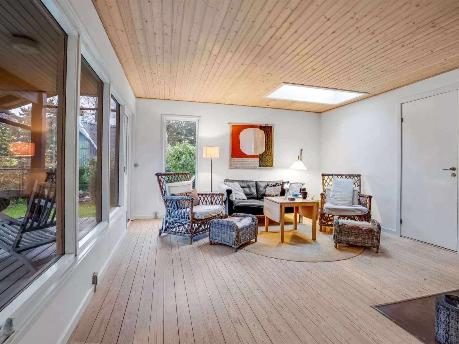 "Floora" - 20m from the sea