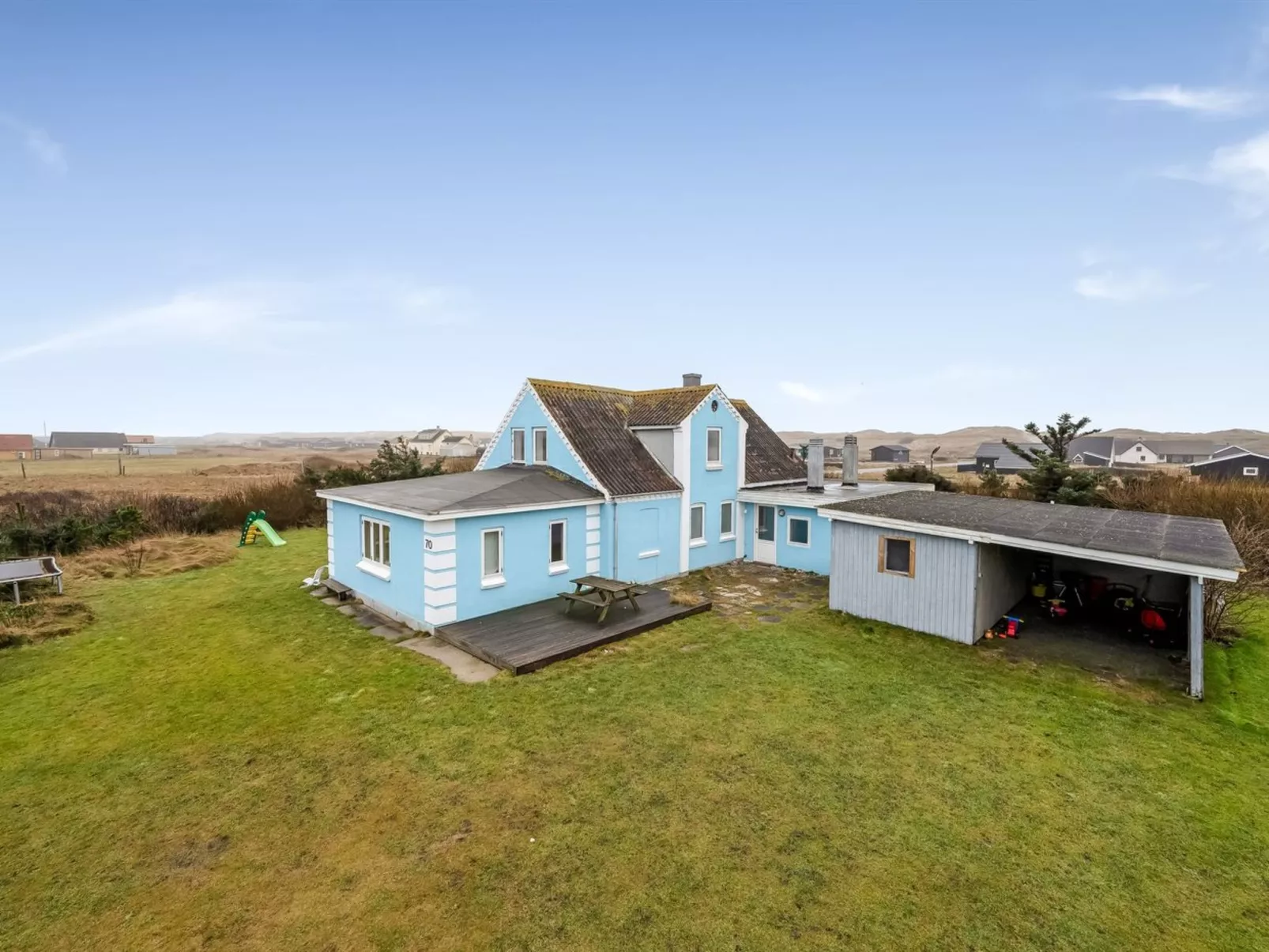 "Laurentia" - 200m from the sea