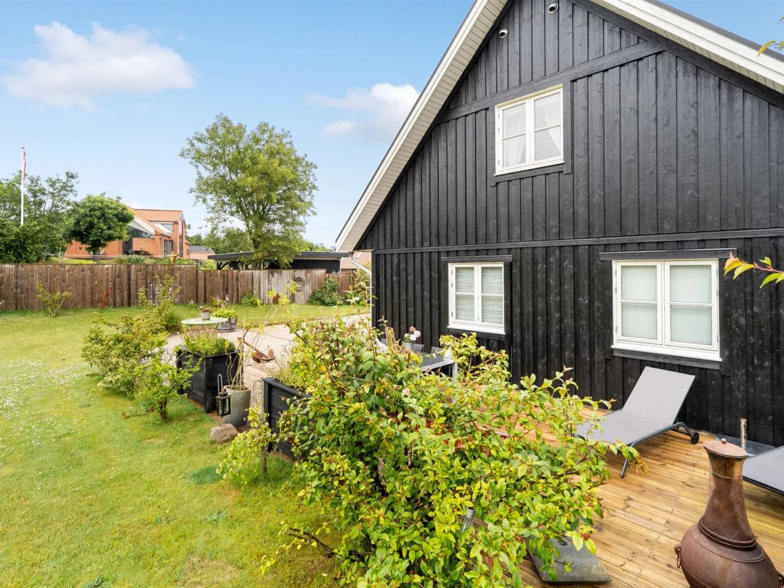 "Brune" - 330m from the sea