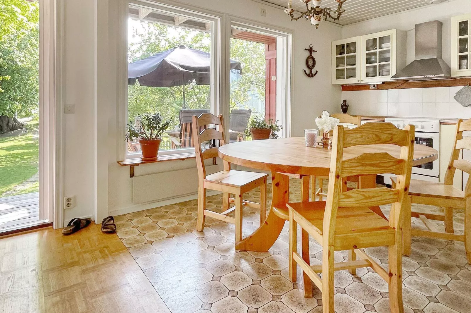 Maison de vacances pour 8 a BRäNNö-By Traum-Intérieur