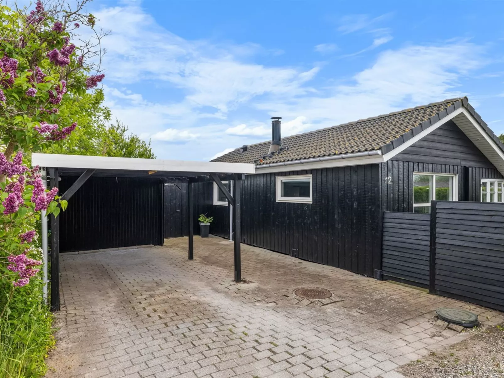 "Dida" - 120m from the sea