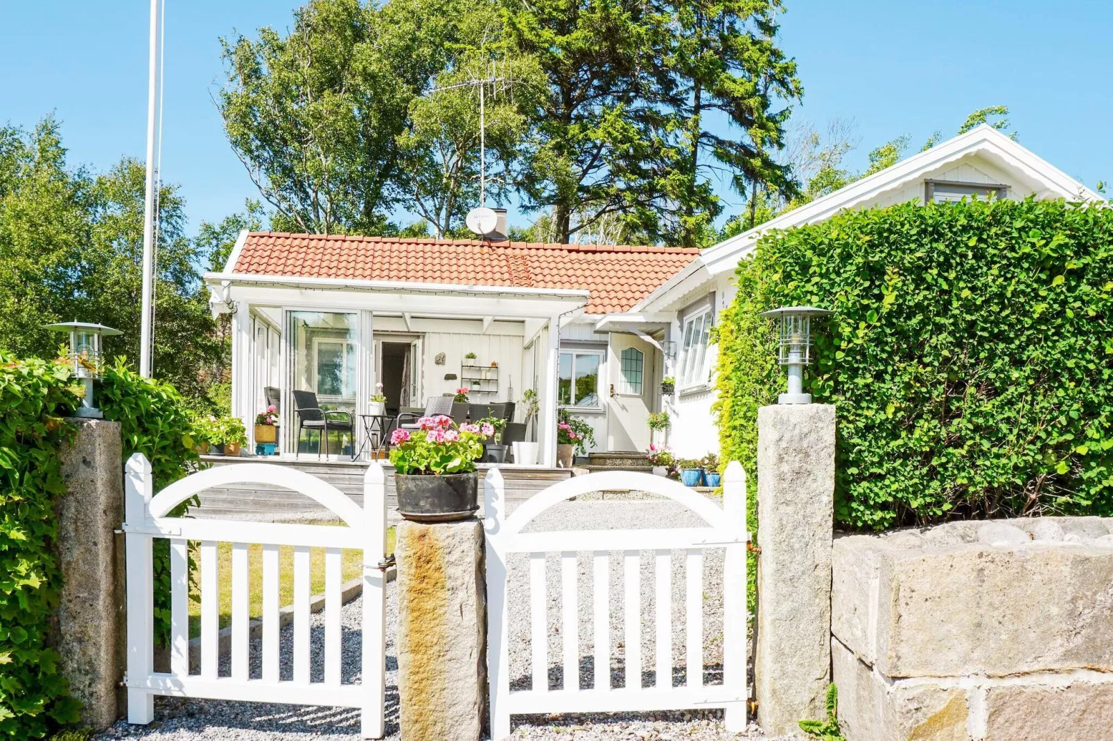 6 person holiday home in LYSEKIL-By Traum
