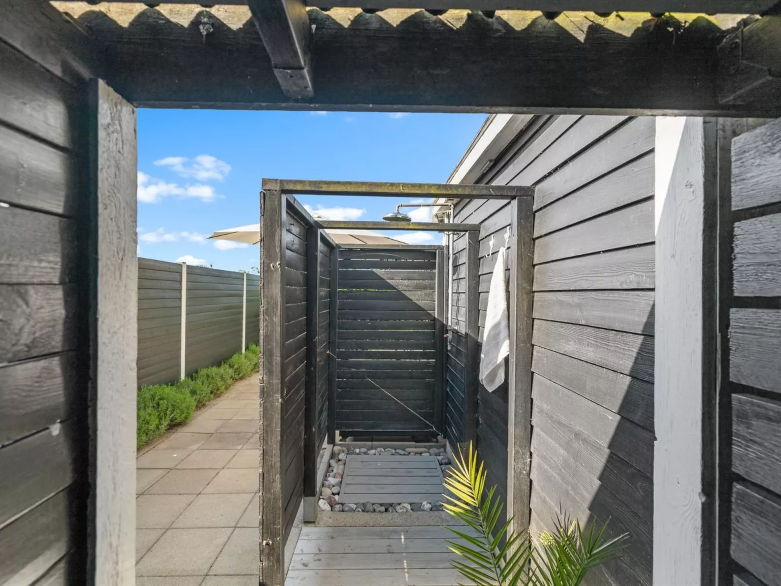 "Iven" - 140m from the sea