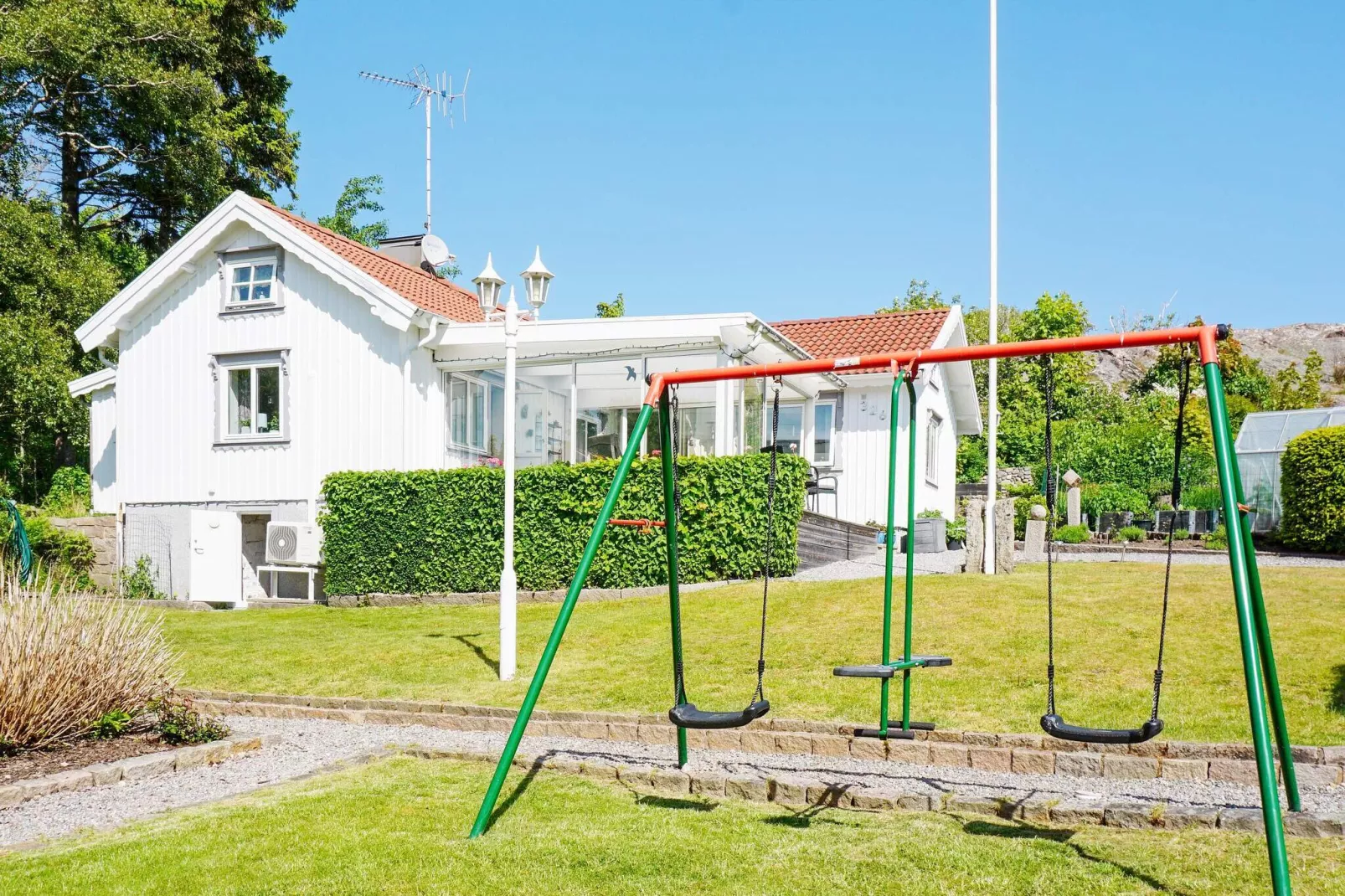 6 person holiday home in LYSEKIL-By Traum