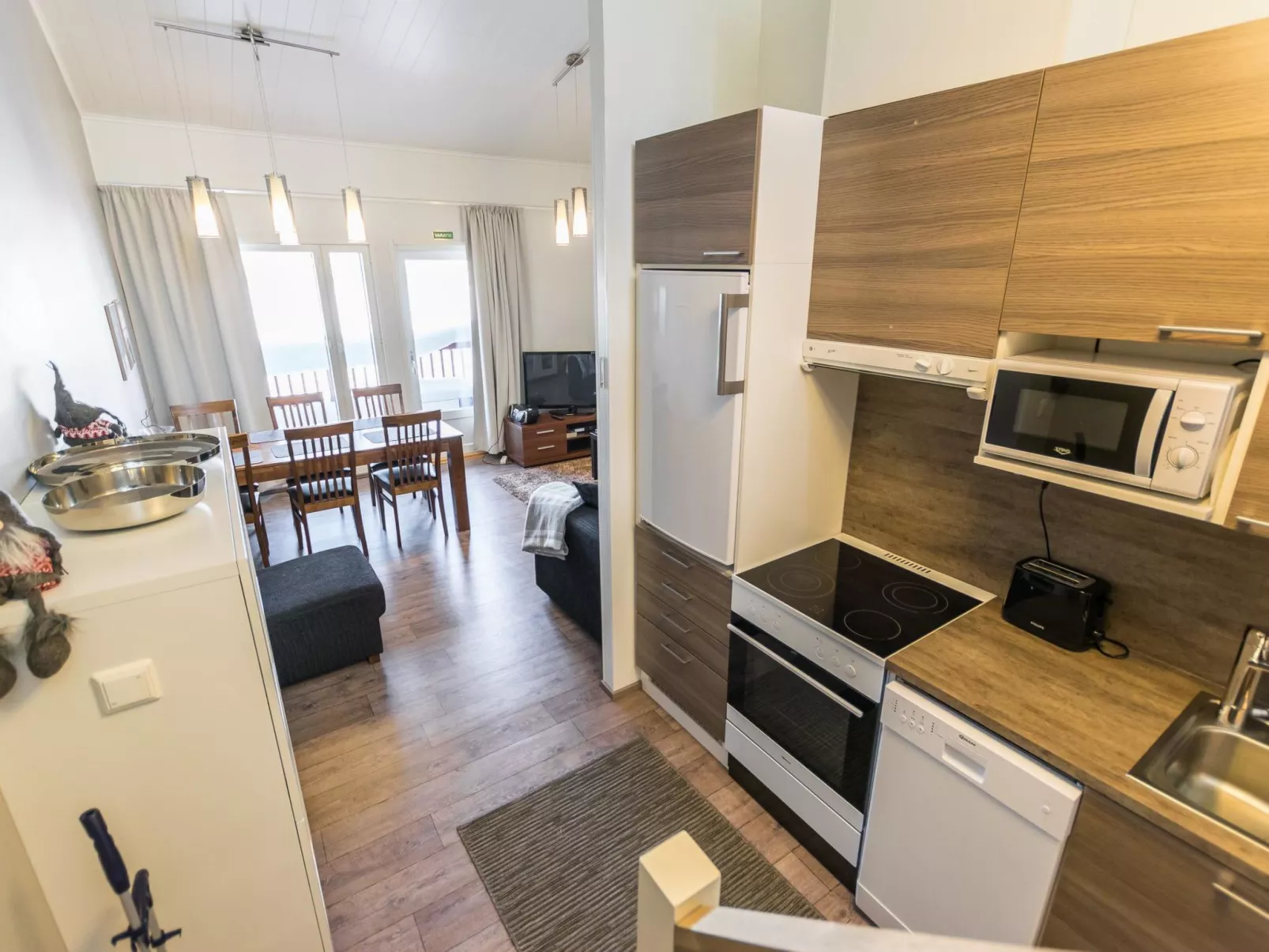 Skivillas 61 ukkohalla (b8)