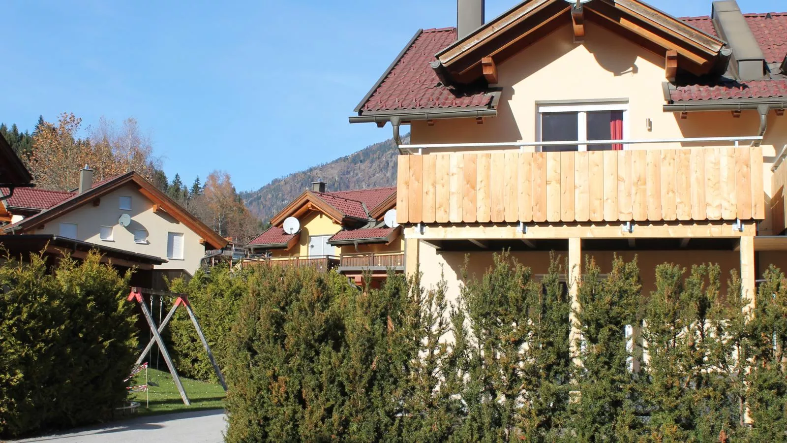 Kipaji 2-Exterior in summer