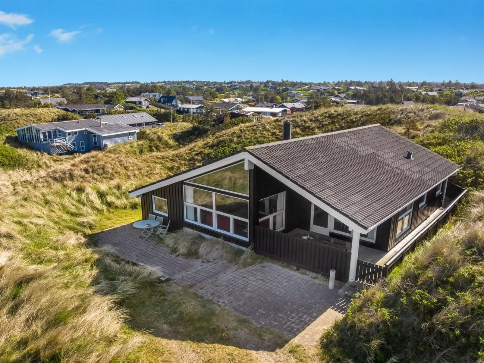 "Elni" - 350m from the sea