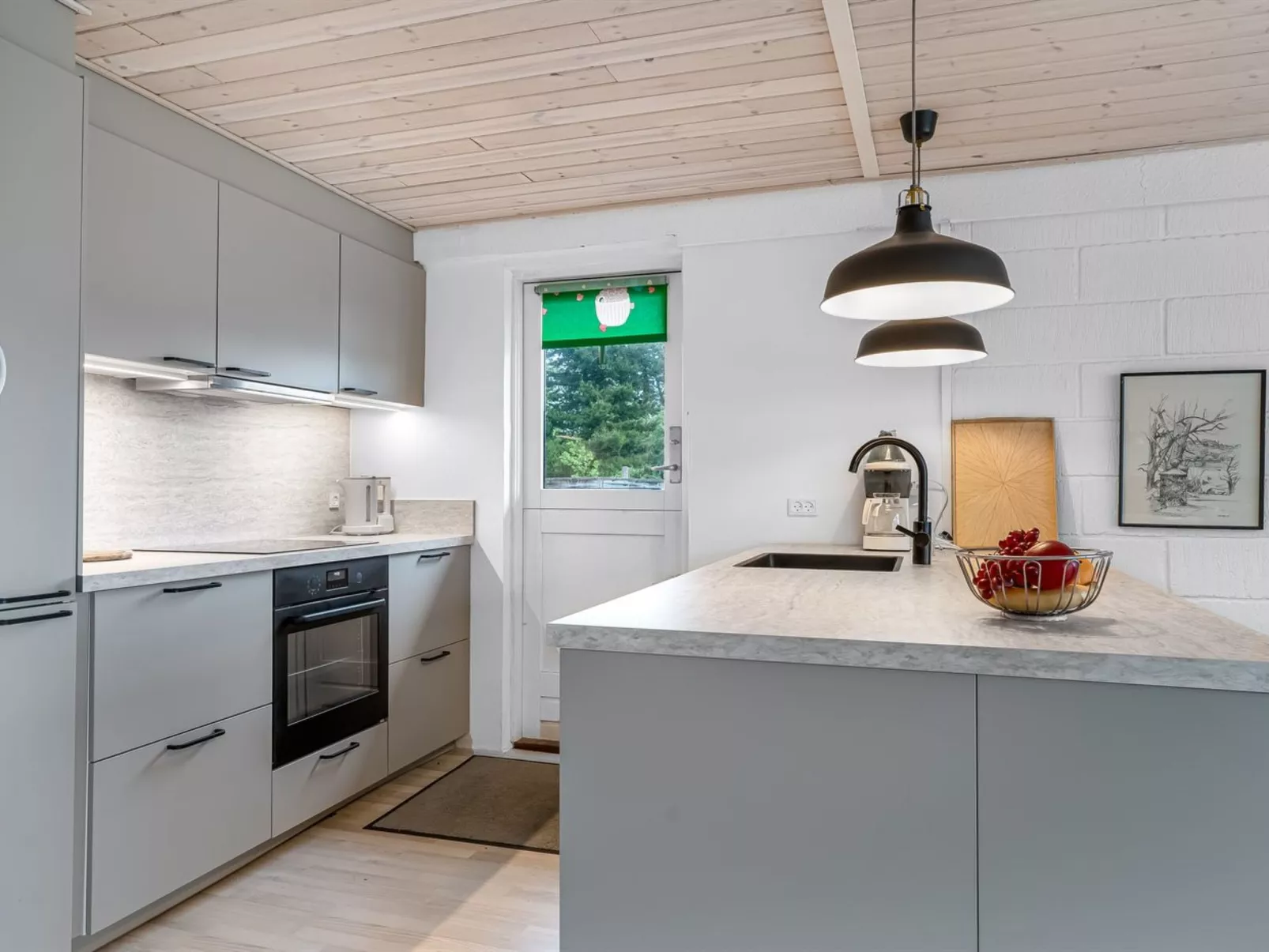 "Johan" -  from the sea-Drinnen