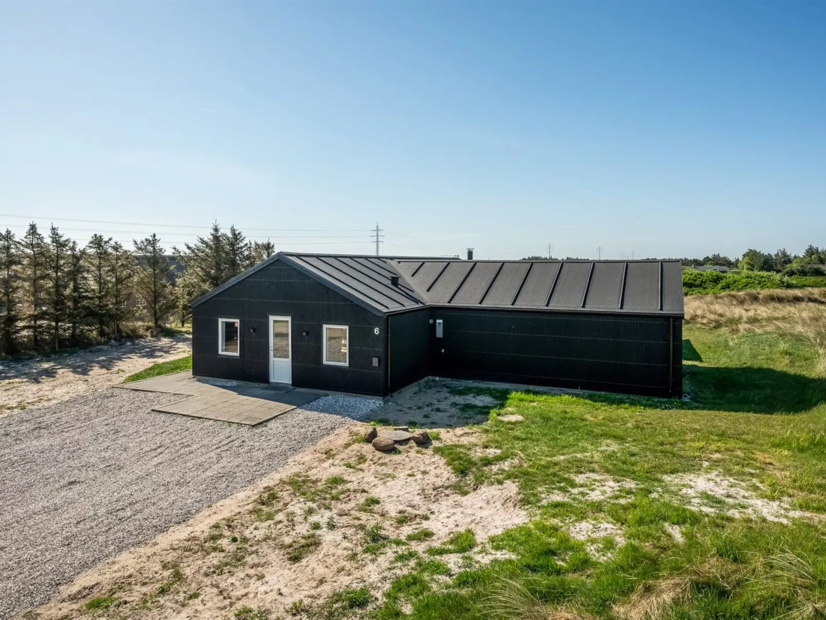 "Agnes" - 900m from the sea