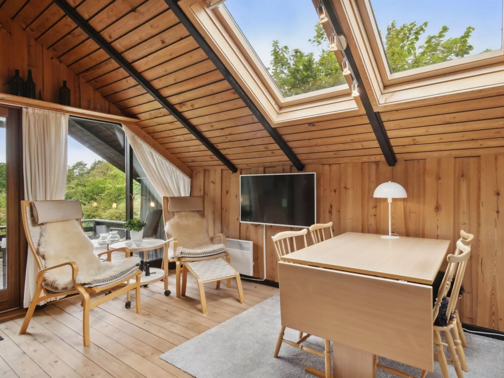 "Aaltje" - 800m from the sea