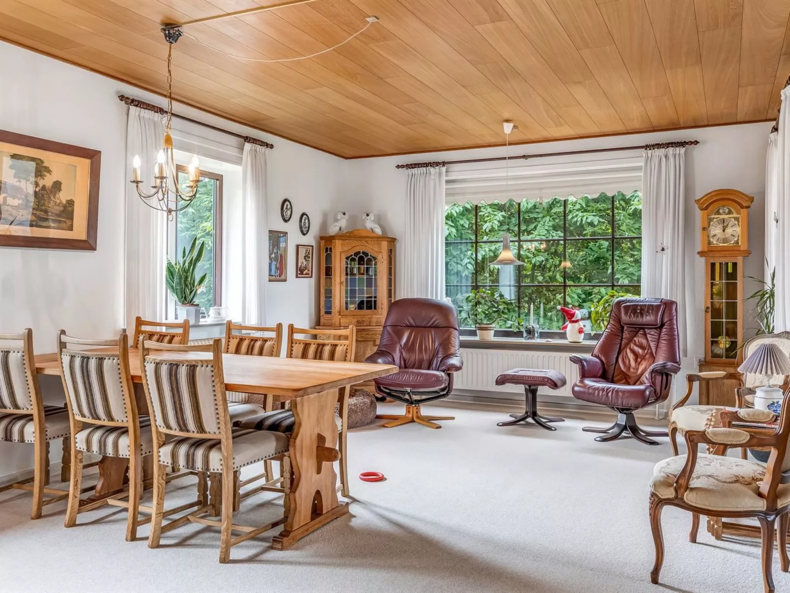 "Hiarni" - 12km from the sea