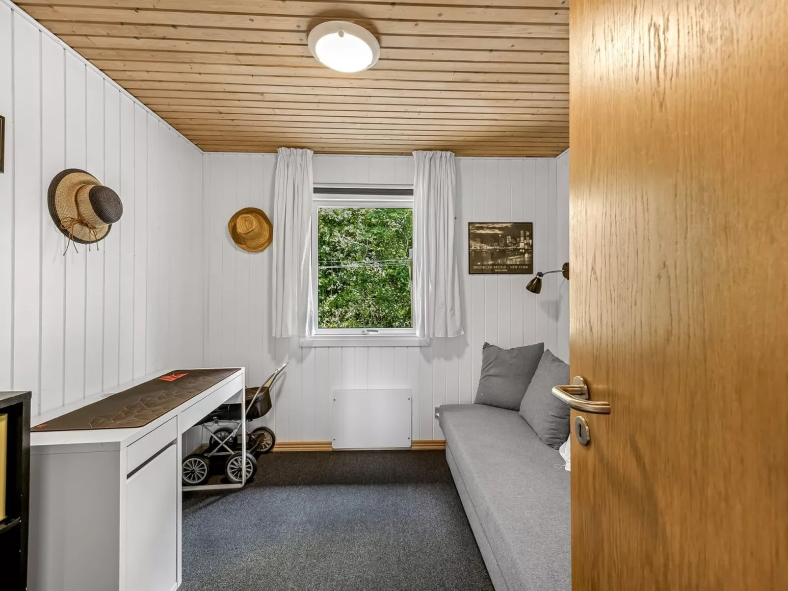 "Eine" -  from the sea