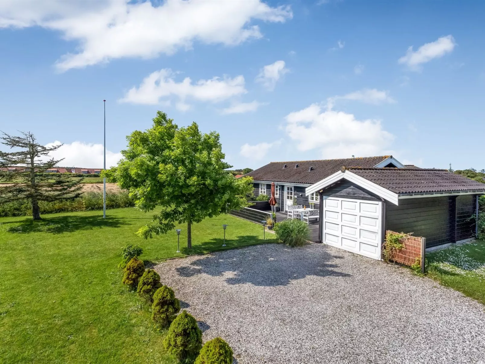 "Helemine" - 500m from the sea