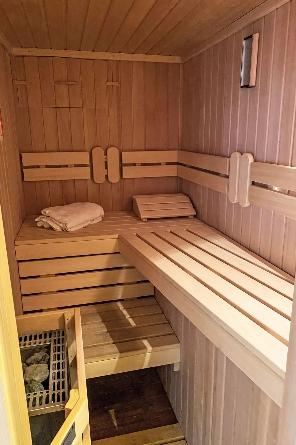 Black Forest Hideaway-Drinnen