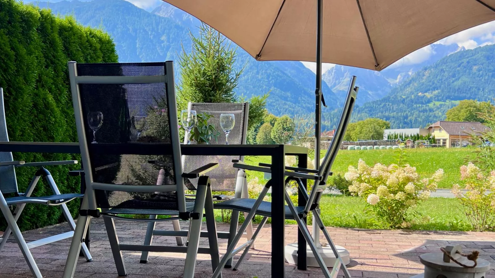 Casa Nostra-Jardins en été