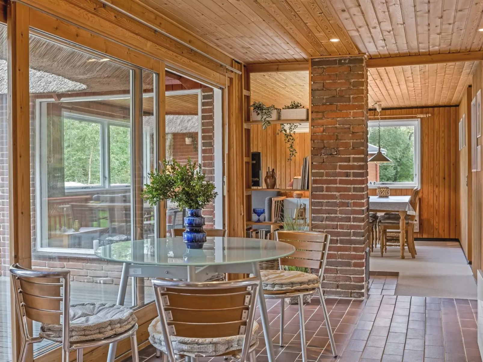 "Menard" - 1.2km from the sea-Inside