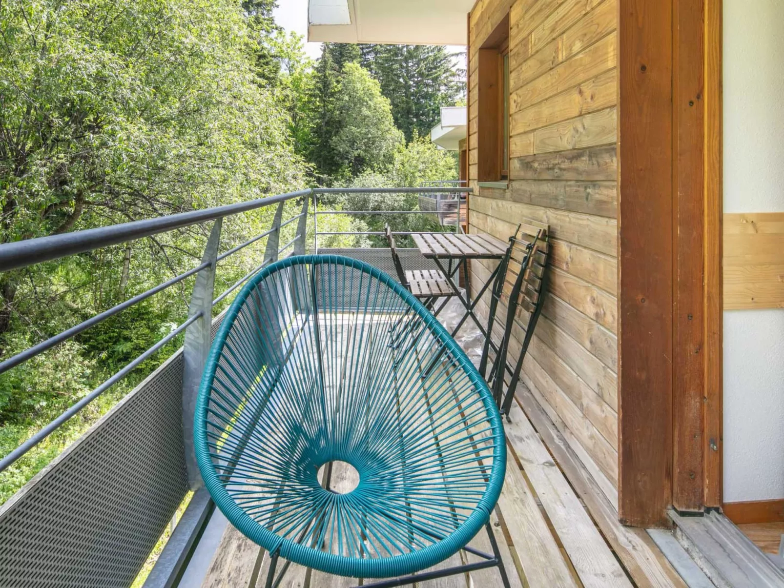 V. DU BACHAT MELEZES C