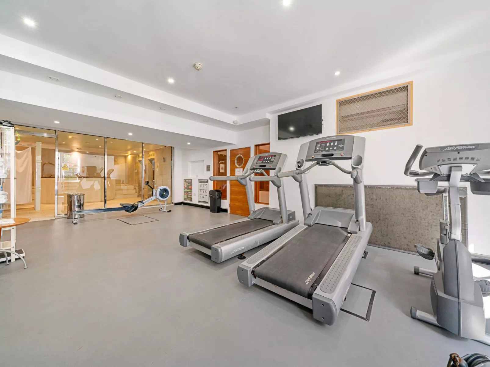 Roland House - Two Bedroom