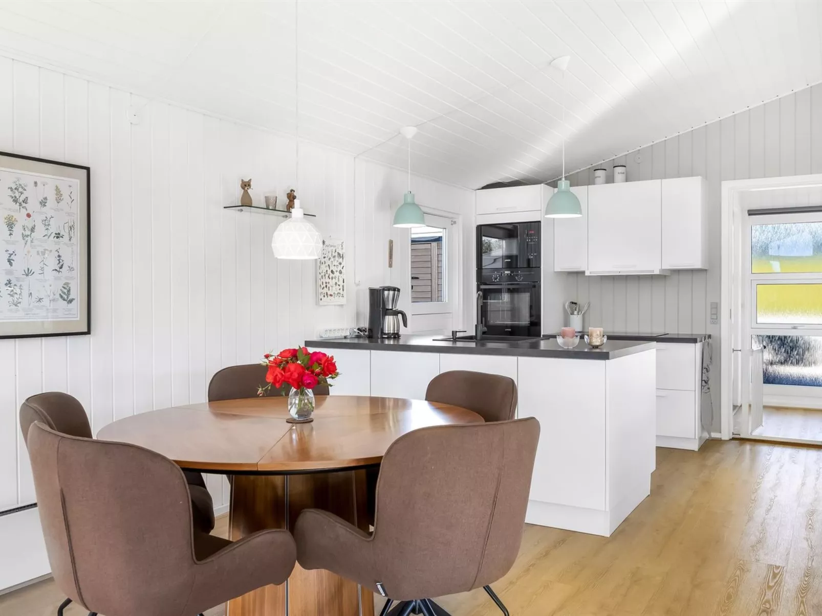 "Quanna" - 450m from the sea