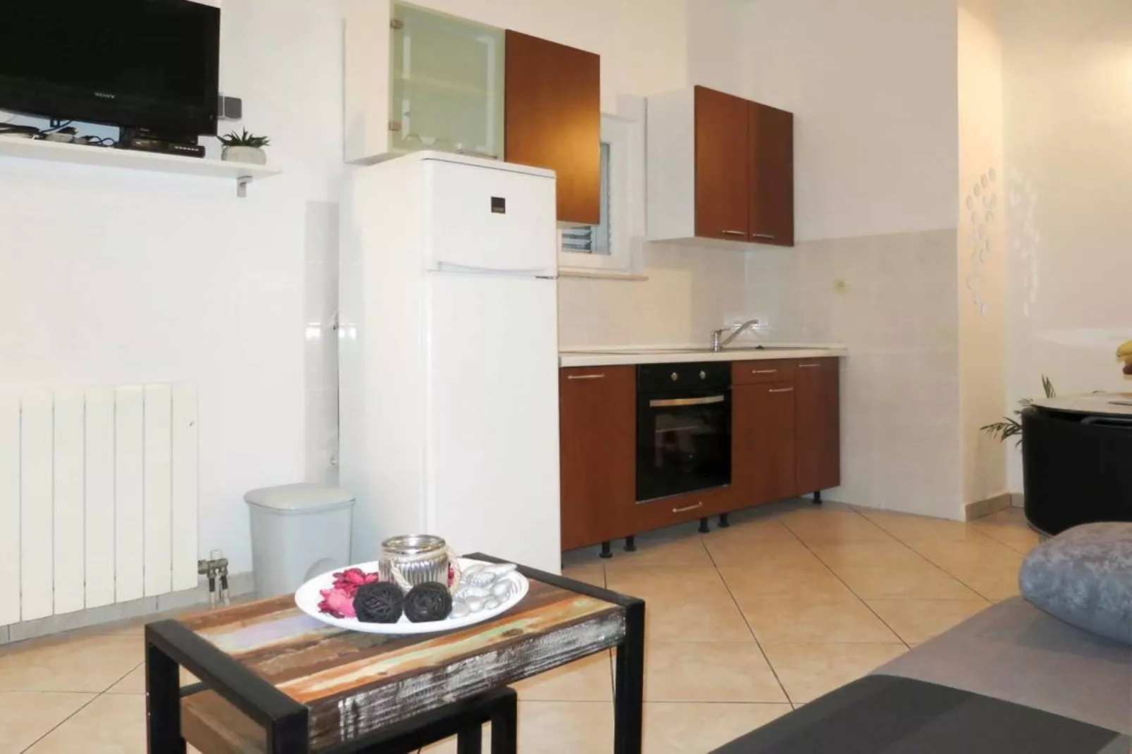 Sea-View Apartments with Pool, Terrace, and Outdoor Lounge in Scenic Čiovo Island - Standard One Bedroom Apartment (Sollis II)