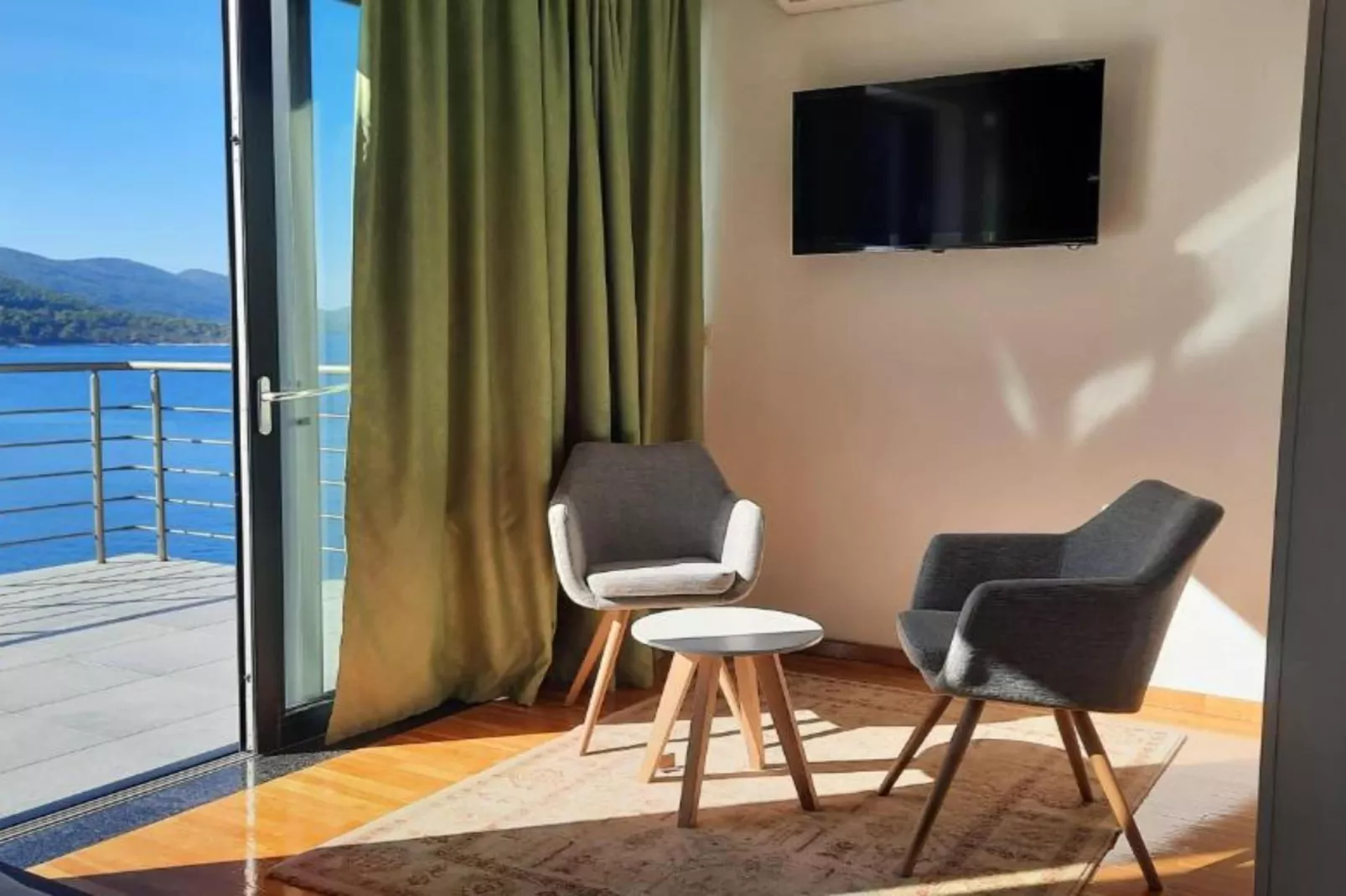 Beachfront Luxury Villa with Private Pool and Stunning Sea Views