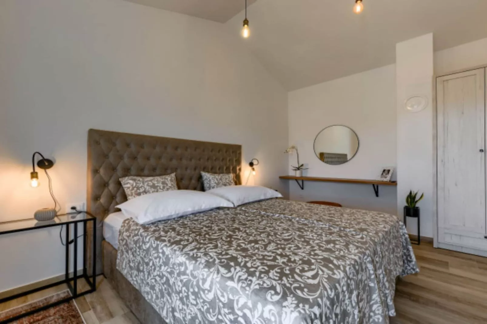 RUSTIC VILLA PEROSA WITH HEATED POOL