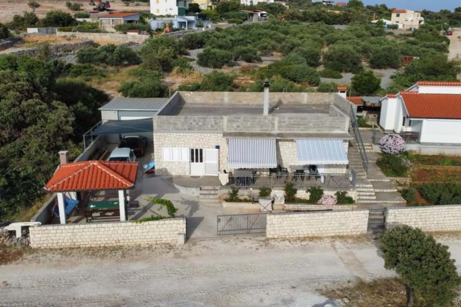 One-Bedroom Apartment With Sea View Ap 2