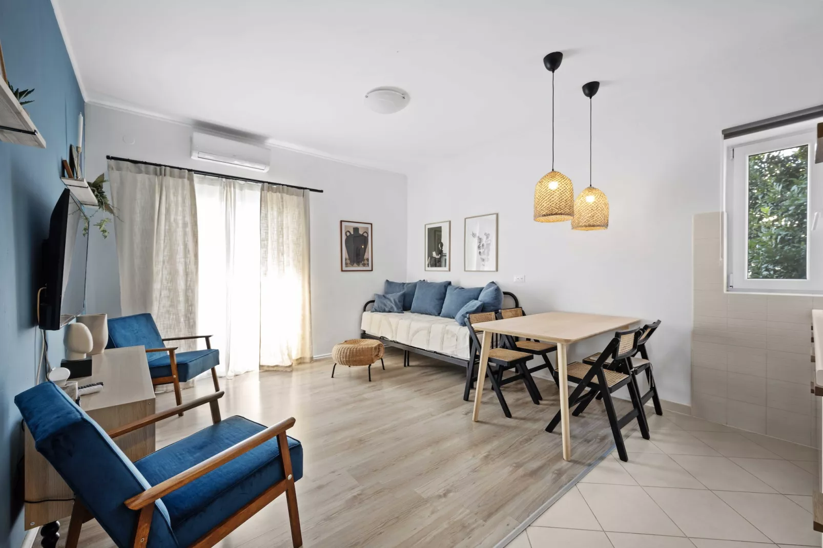 One-Bedroom Apartment With Pool