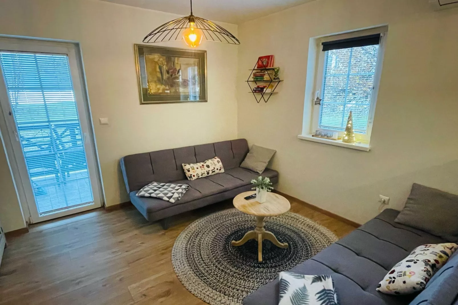 Rustic and Radiant Retreat Apartments with Terrace - Classic One Bedroom Apartment with Terrace (owner app 12)