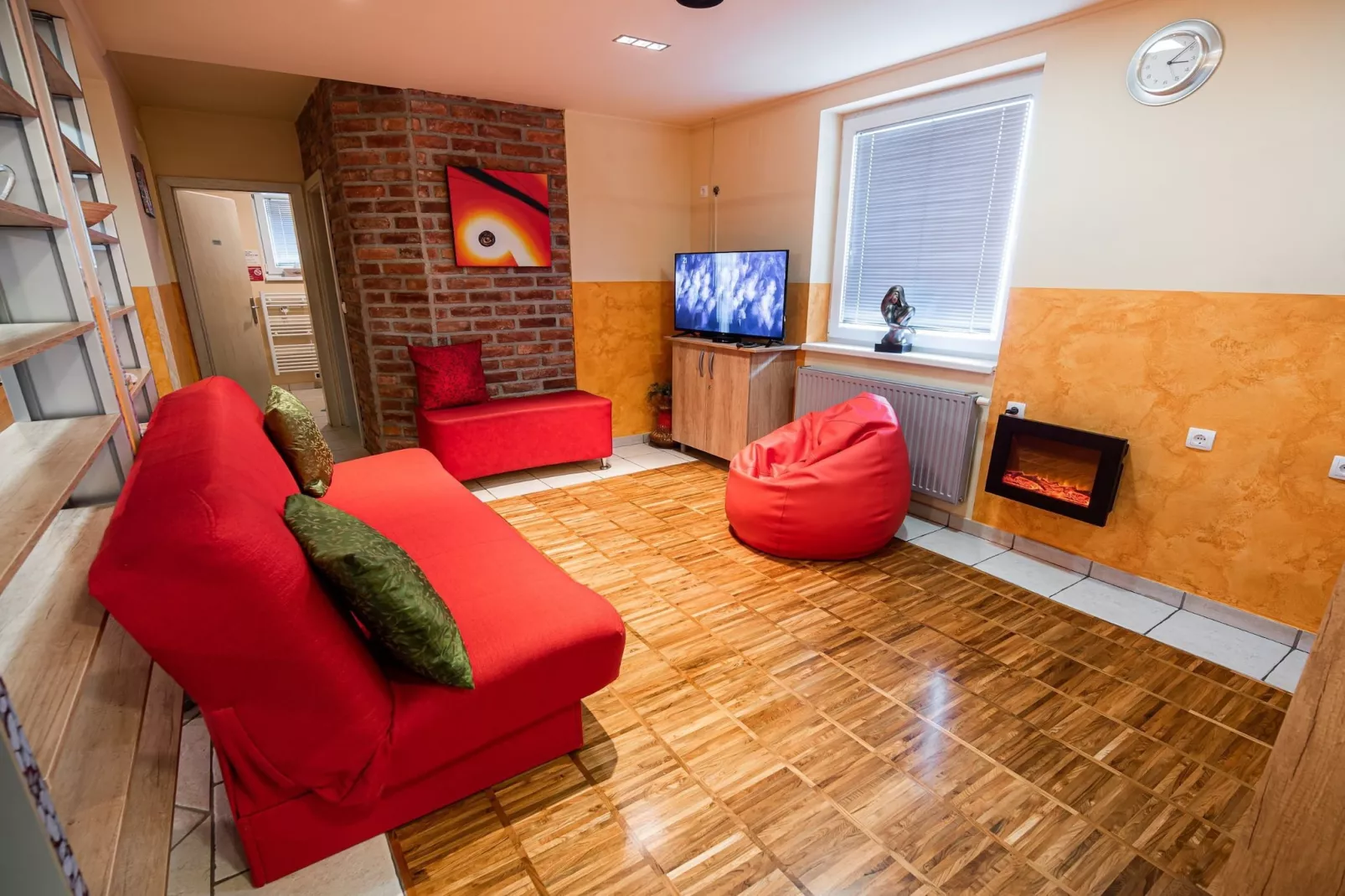 Elegant and Stylish Retreat Apartments with Terrace - Two Bedroom Apartment with Terrace