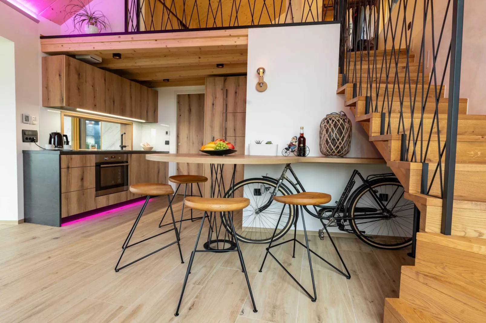 Elegant Warm Bliss Hideaway Escape Lodge - Holiday Home with Hot-Tub and Sauna (owner Excellency)