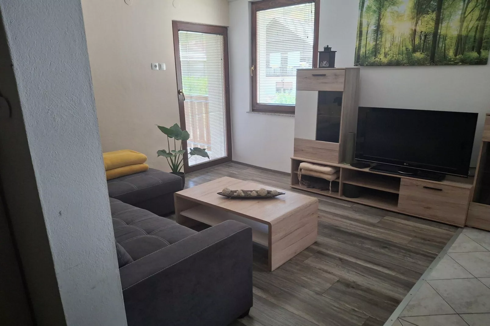 Luce Hilltop Cozy Apartment - Two Bedroom Apartment