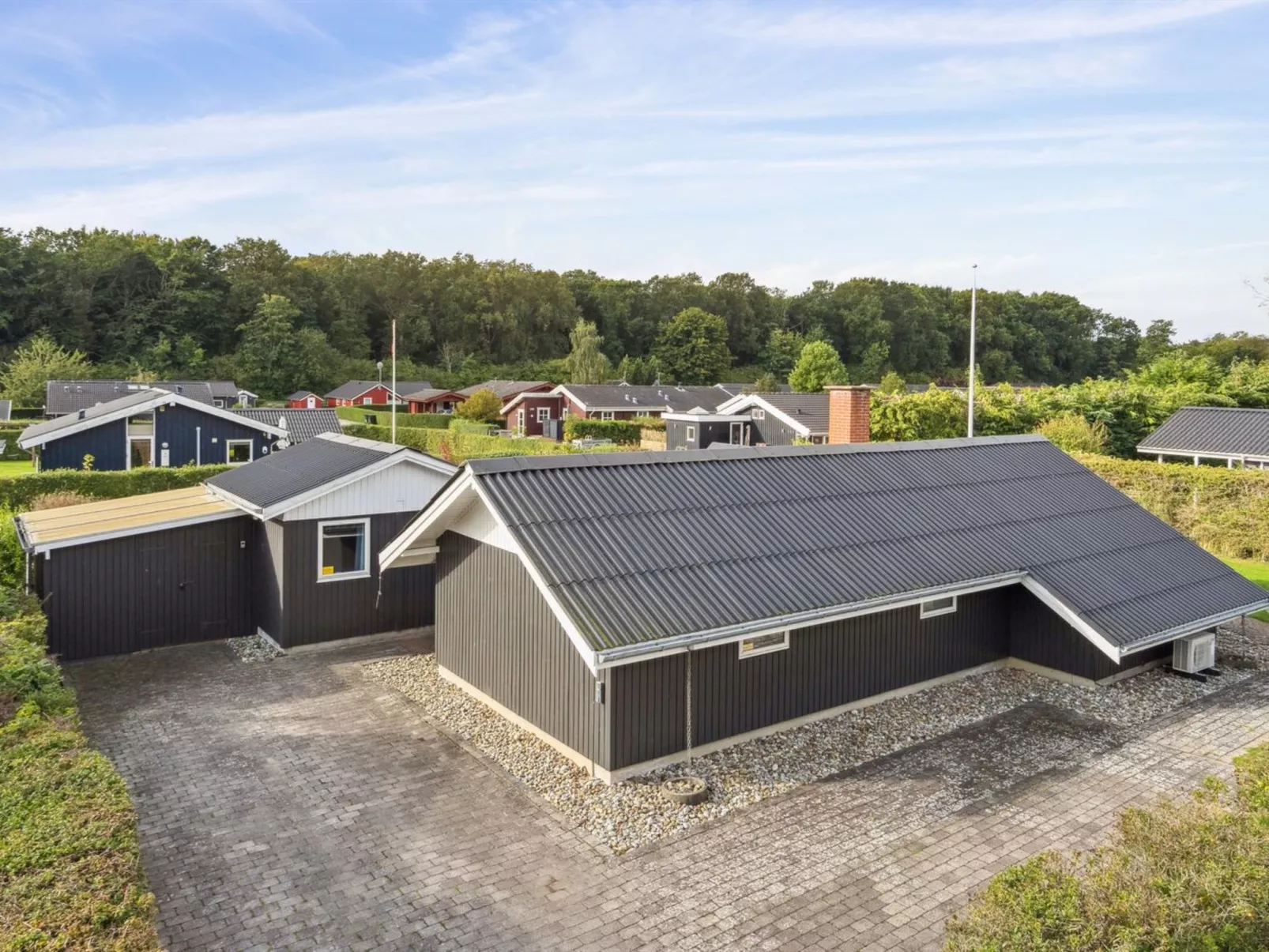 "Hannah" - 200m from the sea