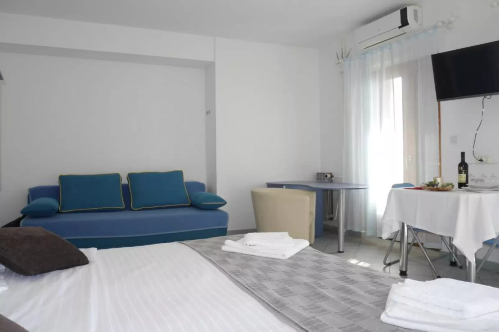 Dugi Rat Seaside Apartments - Studio Apartment 2